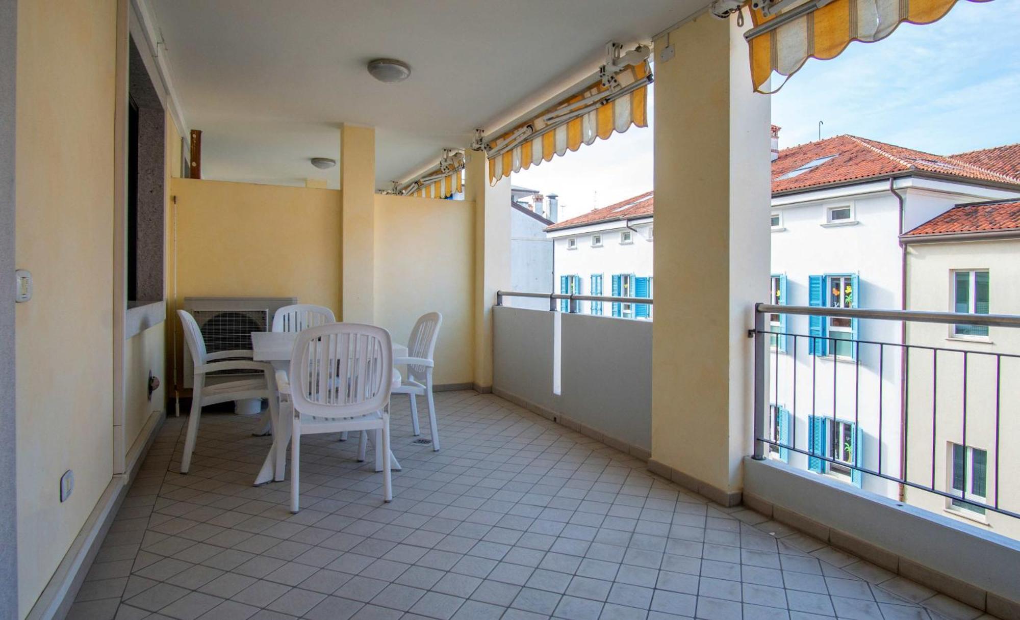 Gaia Apartment Un Gioiello Grado Exterior photo